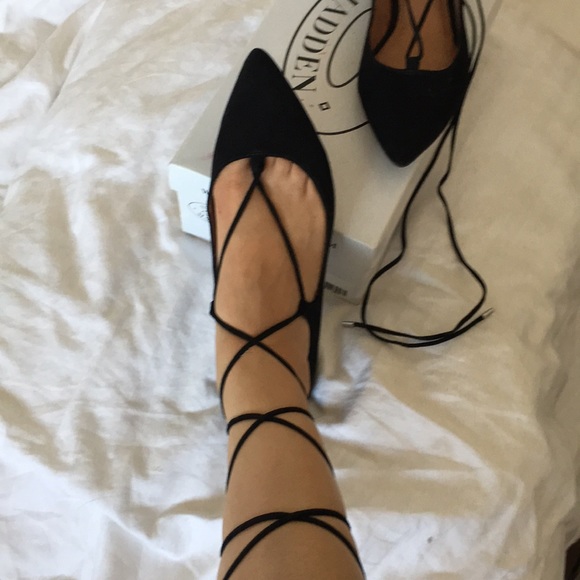 Steve Madden Lecrew flats - Picture 3 of 4